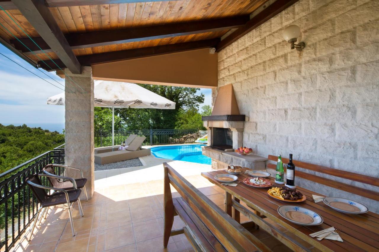 Villa Robinson Petrovac Exterior photo